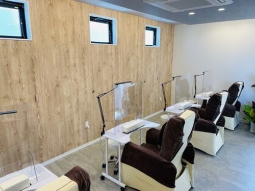レオネイル(leo nail)(岡山県倉敷市水島東弥生町6-10)