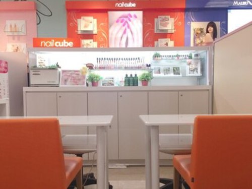ネイルキューブ倉敷(岡山県倉敷市水江1 イオンモール倉敷店1F 化粧品売場レジ横)