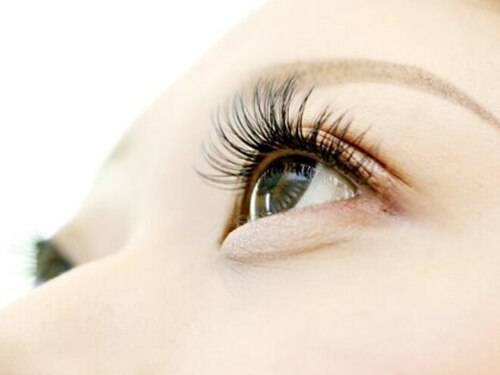 ベル アイラッシュ(Belle Eyelash)(山口県山陽小野田市鴨庄1-5 アルカディア厚狭205)