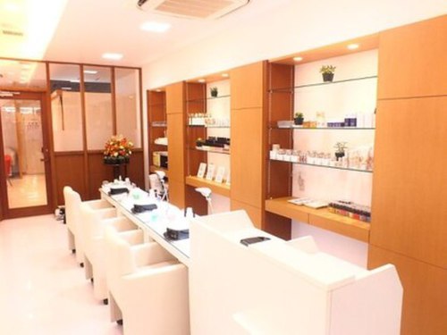 ネイルチックコウベ 銀天街店(Nail Chick kobe)(愛媛県松山市湊町4-4-8 ビューティービル1F)