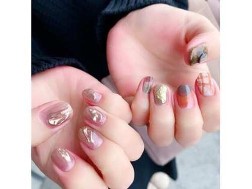 テテネイル(tete nail)(愛媛県松山市空港通3-11‐4 GREEN FOREST303)