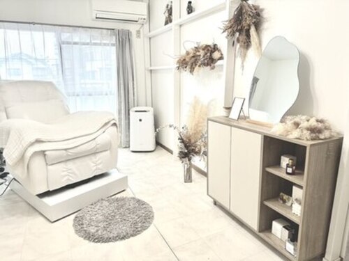 アイリッチ(EyeRich)(高知県高知市高須3-16-21 モーメント馬地201)