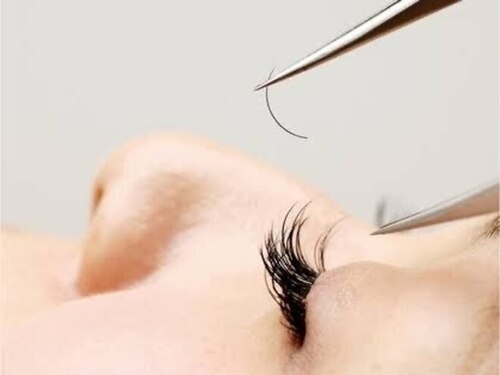 アースオーセンティック ネイルアンドアイラッシュ 高知潮江店(EARTH Authentic)(高知県高知市潮新町2-13-31)