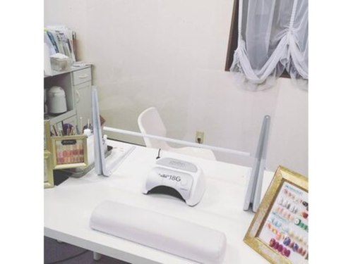 アリスネイル(alice nail)(福岡県北九州市小倉北区下到津1-3-1 ループプリエケーキ店 2階)