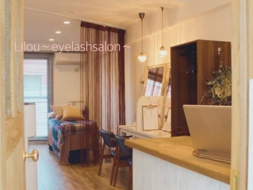 リル(Lilou)(福岡県福岡市中央区白金1-4-18 サンコービル305)