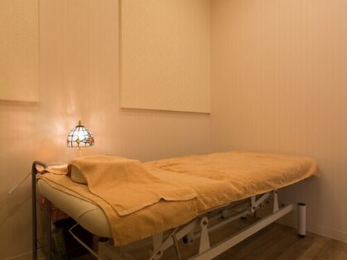 ヘアーメイクアピアラン(福岡県飯塚市立岩1633-11)