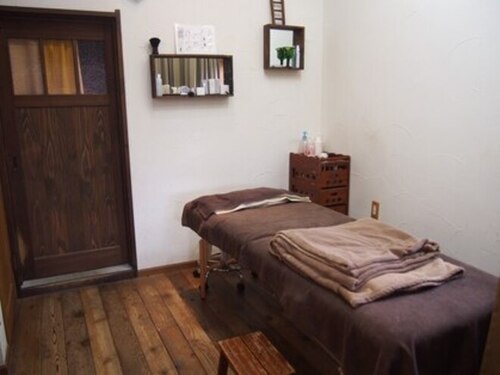 ビューティサロンジョリエ(福岡県行橋市南大橋4-16-23)