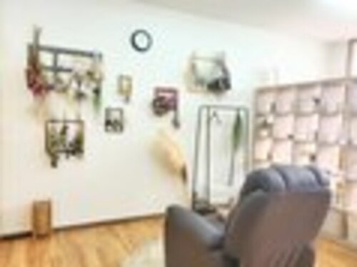 アンド シル アイラッシュサロン(& Cil)(佐賀県三養基郡基山町小倉547-9)