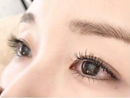 アイラッシュ アンバー(amber)(長崎県西彼杵郡時津町西時津郷64-36 中村アパート201)