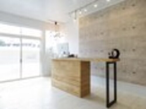 リゼル(RizeL)(鹿児島県霧島市隼人町見次1092-3徳田テナントE号室 )