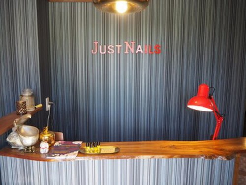 ネイルサロン ジャスト ネイルズ(Just Nails.)(沖縄県糸満市西崎3-195-2 1F)