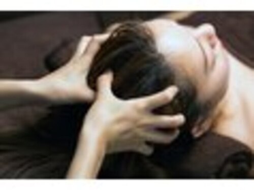 ラッシュバー ベーハースタイル(Bh style lash bar)(沖縄県中頭郡北谷町美浜1-5-9  1階)