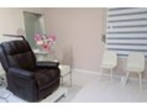 アイラッシュ ラ ラン(eyelash La.Lan)(沖縄県中頭郡北谷町美浜1-3-4サンセットビュー美浜102)