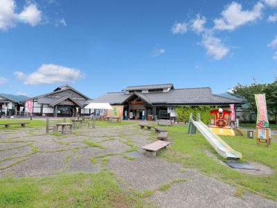 道の駅 あおがき(日本、〒669-3803 兵庫県丹波市青垣町西芦田５４１)