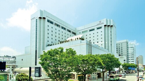 ランキング第7位はクチコミ数「4405件」、評価「3.83」で「秋田ホテル」