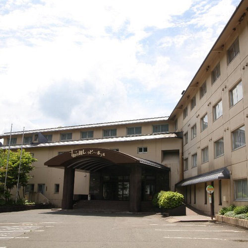 ランキング第3位はクチコミ数「2260件」、評価「3.72」で「十和田湖レークビューホテル」