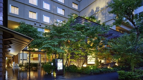 ランキング第19位はクチコミ数「5953件」、評価「4.18」で「庭のホテル東京」