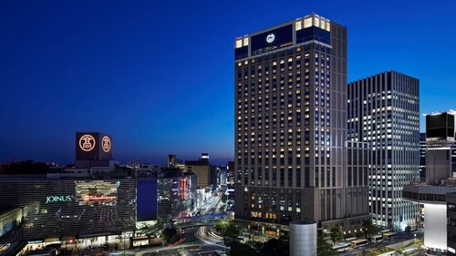 ランキング第7位はクチコミ数「10409件」、評価「4.27」で「横浜ベイシェラトンホテル&タワーズ」