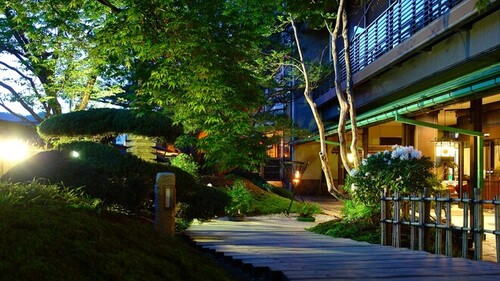ランキング第89位はクチコミ数「3023件」、評価「4.46」で「飛騨亭花扇」