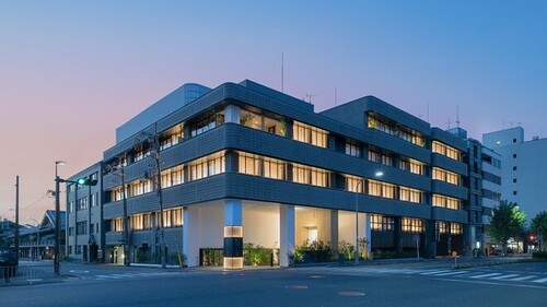 ランキング第40位はクチコミ数「1665件」、評価「4.51」で「ホテルカンラ京都」